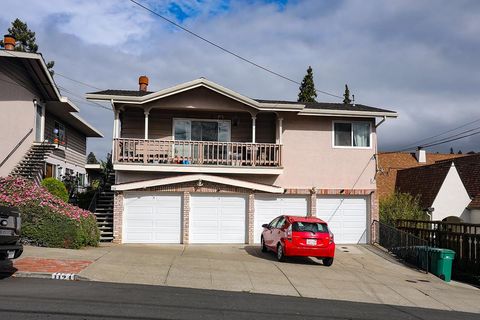 Tiny photo for 1124 Hollywood Avenue #3, OAKLAND, CA 94602 (MLS # ML82027437)