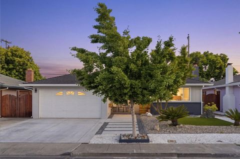 Photo of 3446 Bonita Avenue, SANTA CLARA, CA 95051 (MLS # ML82048155)