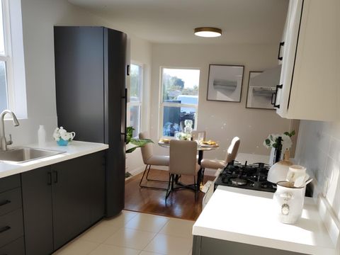 Tiny photo for 2352 Menalto Avenue, East Palo Alto, CA 94303 (MLS # ML82028398)