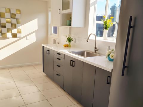 Tiny photo for 2352 Menalto Avenue, East Palo Alto, CA 94303 (MLS # ML82028398)