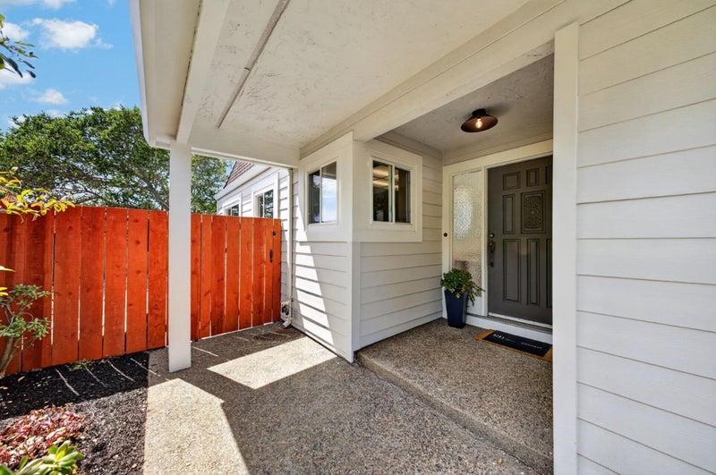 2428 Hastings Drive