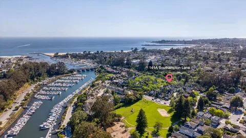 141 Southampton Lane Unit A, Santa Cruz, CA 95062 - #: ML82044954