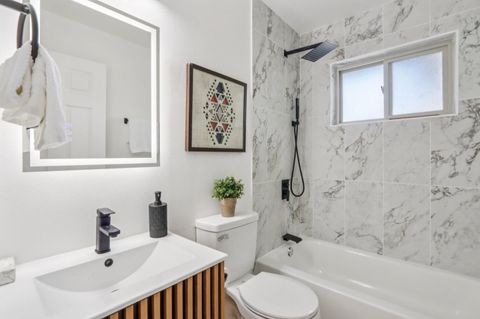 Tiny photo for 33359 University Drive, Union City, CA 94587 (MLS # ML82031863)