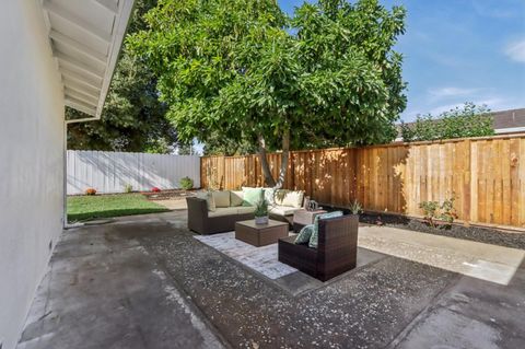 Tiny photo for 33359 University Drive, Union City, CA 94587 (MLS # ML82031863)