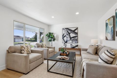 Tiny photo for 33359 University Drive, Union City, CA 94587 (MLS # ML82031863)