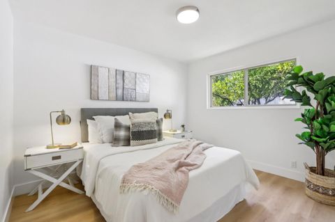 Tiny photo for 33359 University Drive, Union City, CA 94587 (MLS # ML82031863)