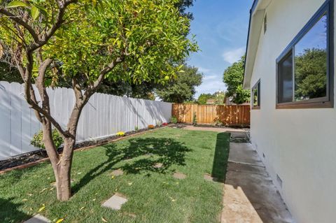 Tiny photo for 33359 University Drive, Union City, CA 94587 (MLS # ML82031863)
