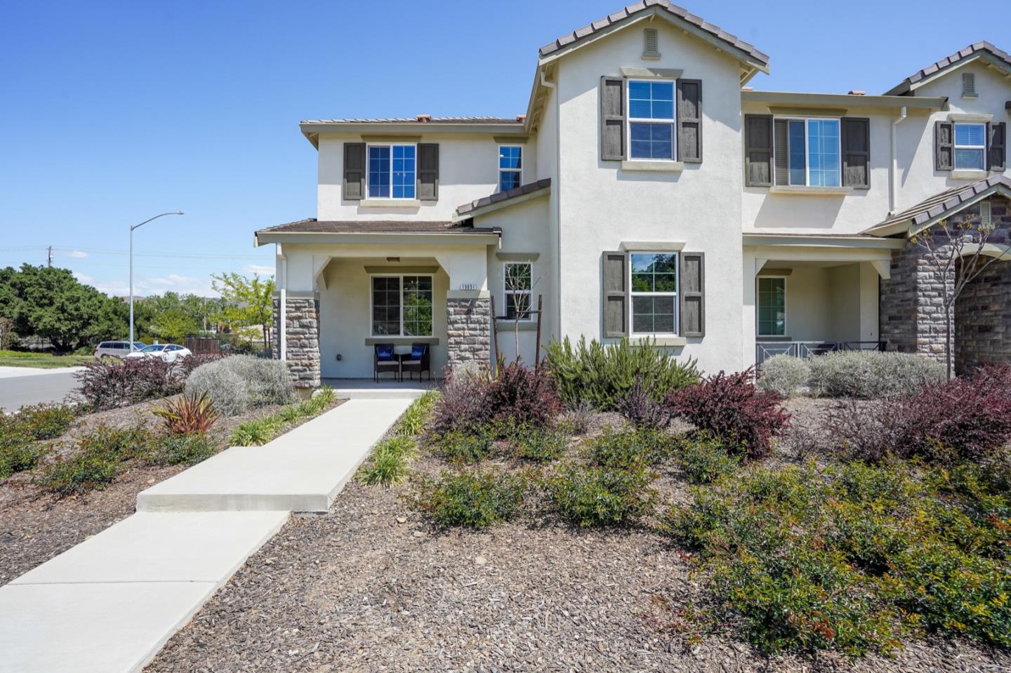19051 Chicory LN