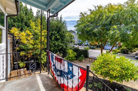 Tiny photo for 843 W I Street, BENICIA, CA 94510 (MLS # ML82053025)