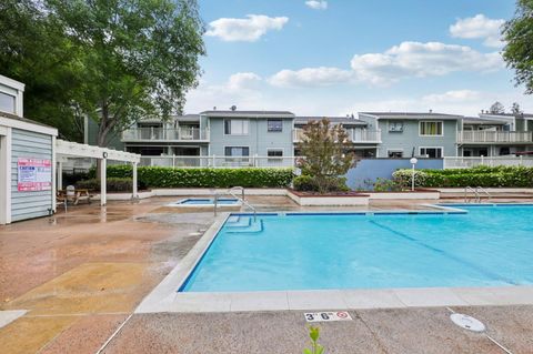 Tiny photo for 3674 Oakwood Terrace #203, FREMONT, CA 94536 (MLS # ML82044001)