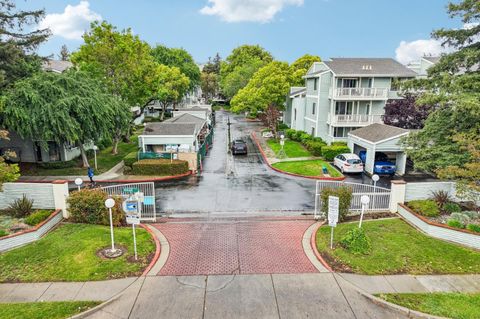 Tiny photo for 3674 Oakwood Terrace #203, FREMONT, CA 94536 (MLS # ML82044001)