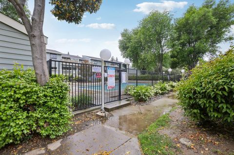 Tiny photo for 3674 Oakwood Terrace #203, FREMONT, CA 94536 (MLS # ML82044001)