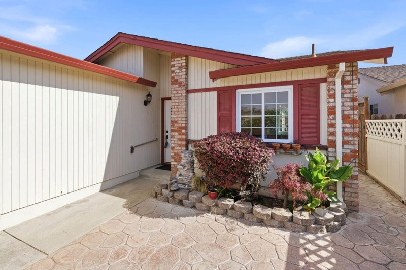 478 Vivienne Drive