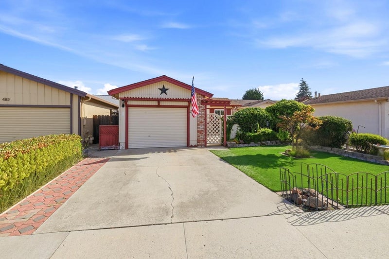 478 Vivienne Drive