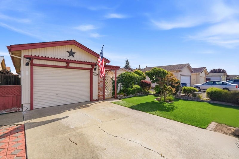 478 Vivienne Drive