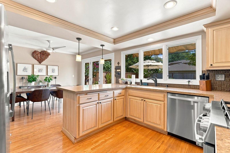 5762 Cohasset Way