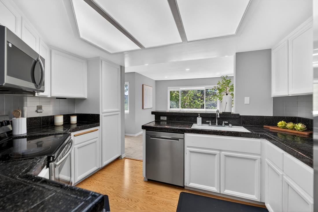 22103 Vista Del Plaza Lane 22