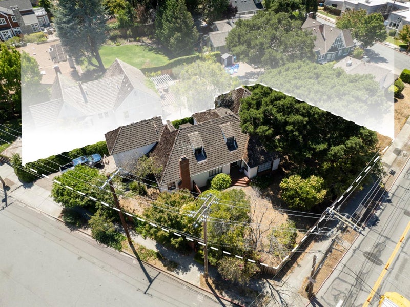 4 Warren Road