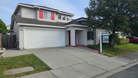 Photo of 5441 Crimson Circle, Fremont, CA 94538 (MLS # ML82045100)