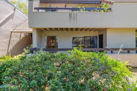 Photo of 276 Tradewinds Drive #7, SAN JOSE, CA 95123 (MLS # ML82053127)