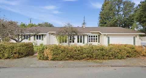 Photo of 915 Berry Avenue, LOS ALTOS, CA 94024 (MLS # ML82031058)