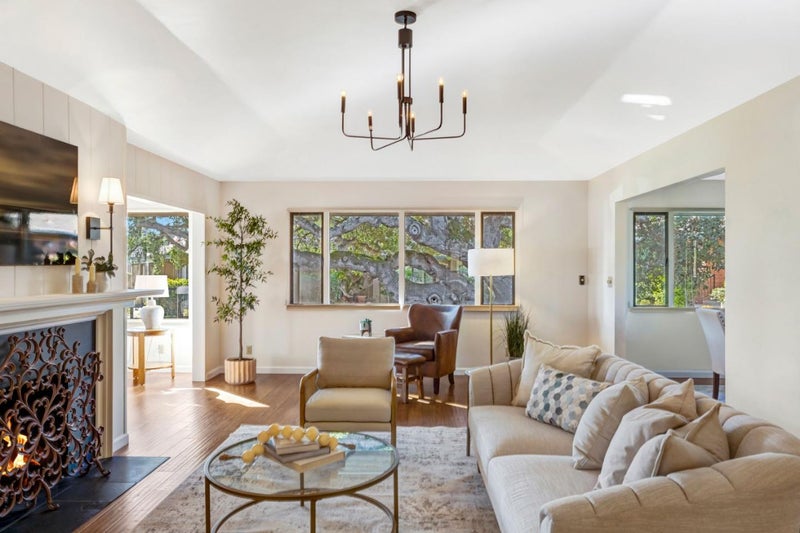223 Del Mesa Carmel