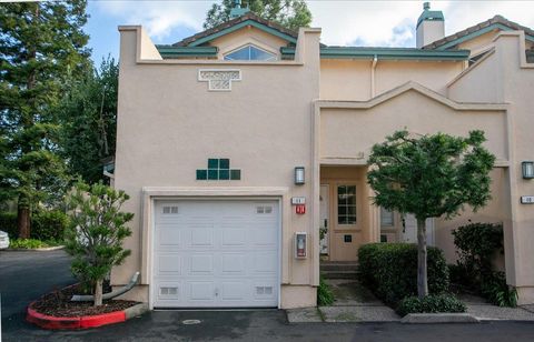 Photo of 4173 El Camino Real Real #11, PALO ALTO, CA 94306 (MLS # ML82030257)