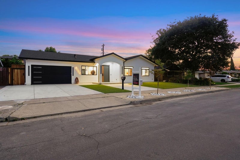 5559 Marquette Drive