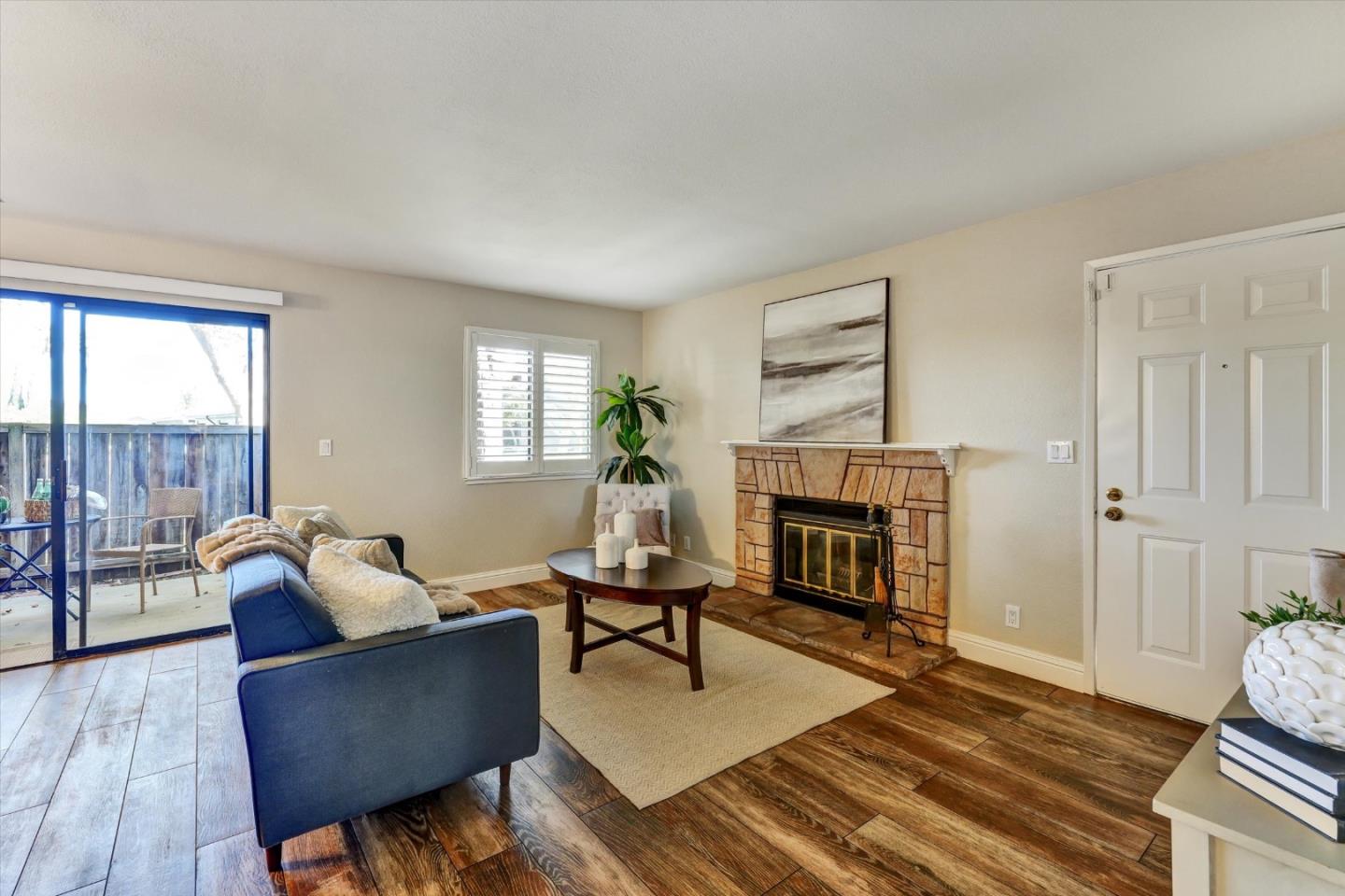 2203 LaTerrace Circle