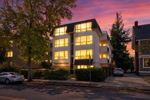 2632 Warring Street Unit 2, Berkeley, CA 94704 - #: ML82039026