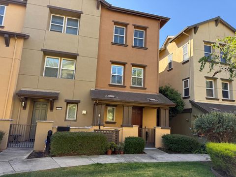 Photo of 25514 Huntwood Avenue, HAYWARD, CA 94544 (MLS # ML82048150)