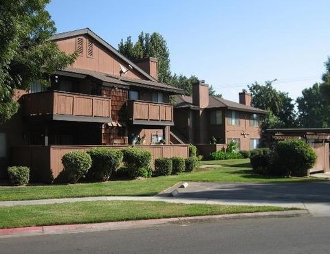 Photo of 4860 E Lane Avenue #104, FRESNO, CA 93727 (MLS # ML82026618)