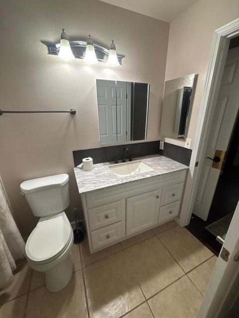 Tiny photo for 4860 E Lane Avenue #104, FRESNO, CA 93727 (MLS # ML82026618)