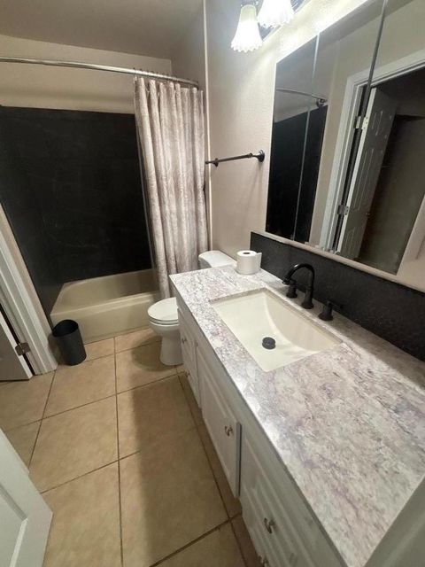 Tiny photo for 4860 E Lane Avenue #104, FRESNO, CA 93727 (MLS # ML82026618)