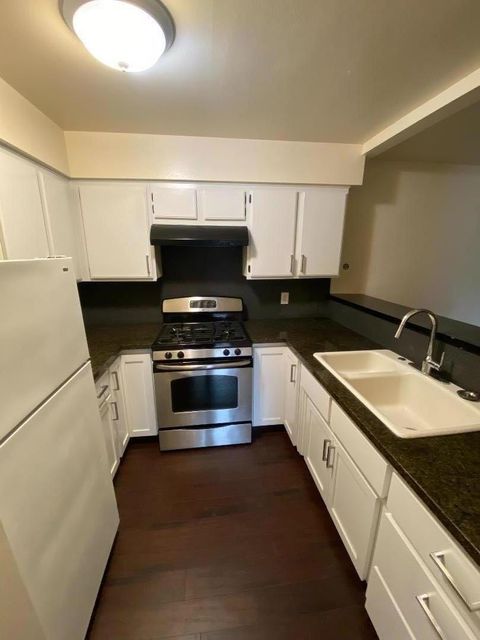 Tiny photo for 4860 E Lane Avenue #104, FRESNO, CA 93727 (MLS # ML82026618)