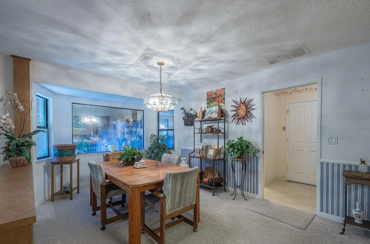 Salinas, California 93901, United States, 3 Bedrooms Bedrooms, ,3 BathroomsBathrooms,Residential,Active,127289