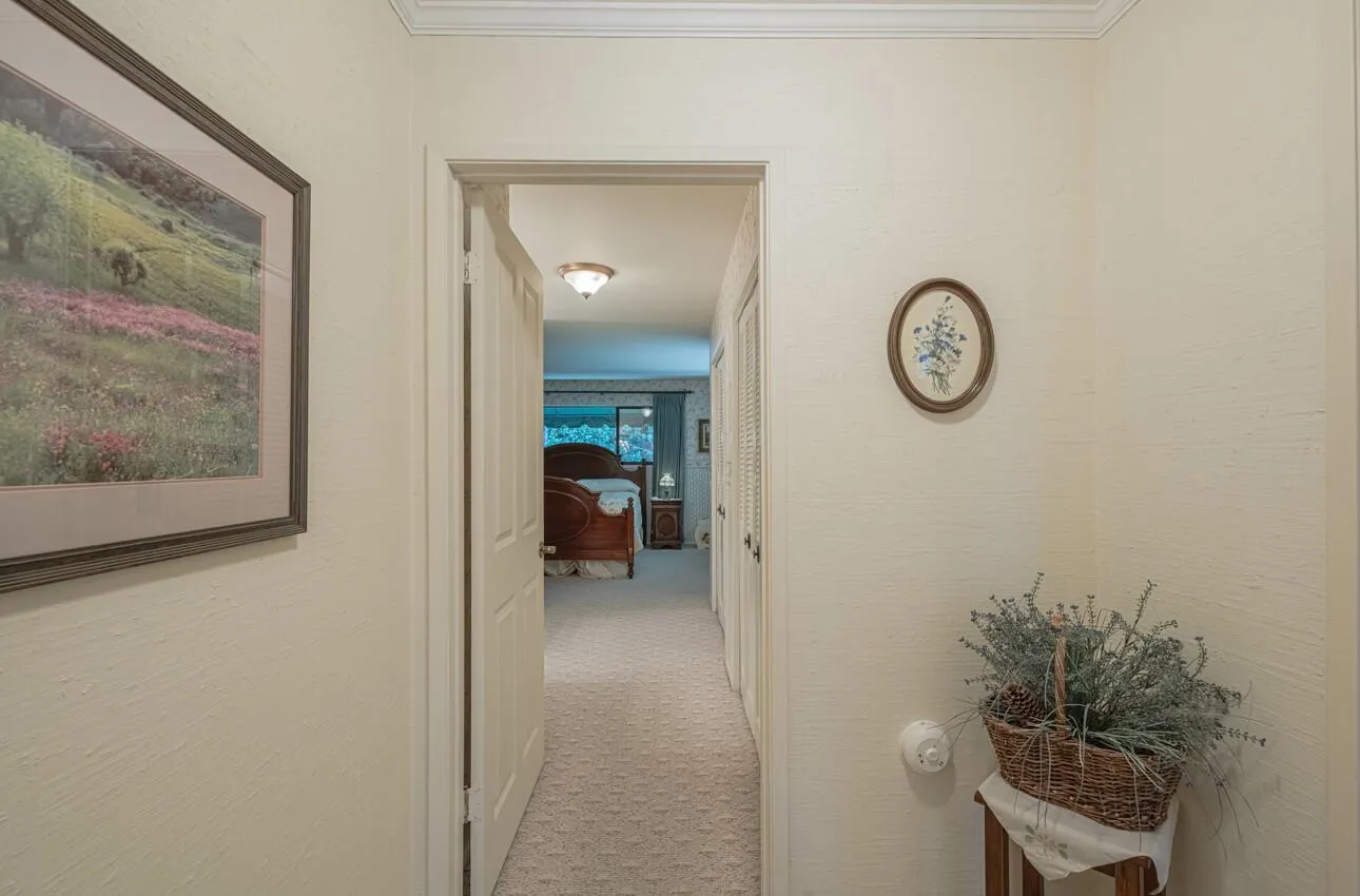 Salinas, California 93901, United States, 3 Bedrooms Bedrooms, ,3 BathroomsBathrooms,Residential,Active,127289