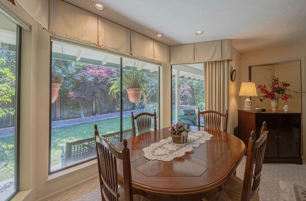 Salinas, California 93901, United States, 3 Bedrooms Bedrooms, ,3 BathroomsBathrooms,Residential,Active,127289