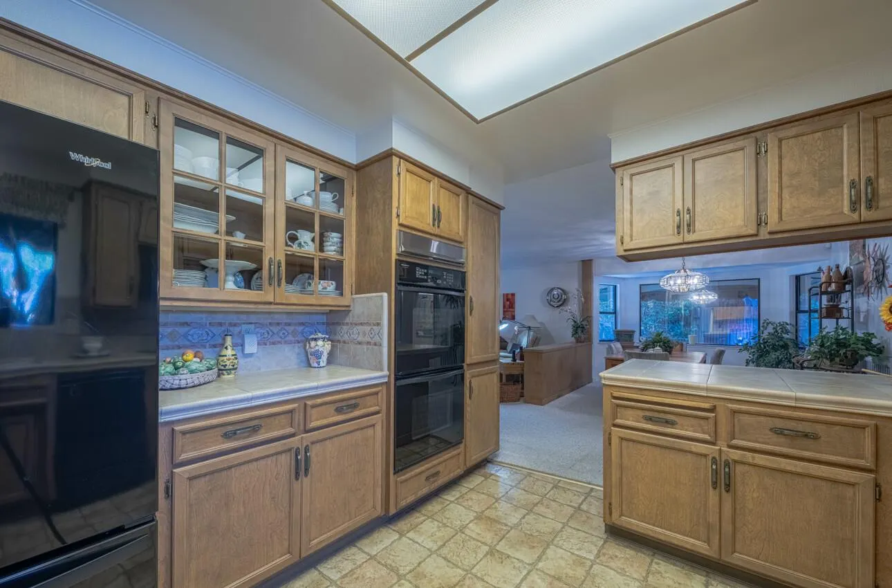 Salinas, California 93901, United States, 3 Bedrooms Bedrooms, ,3 BathroomsBathrooms,Residential,Active,127289