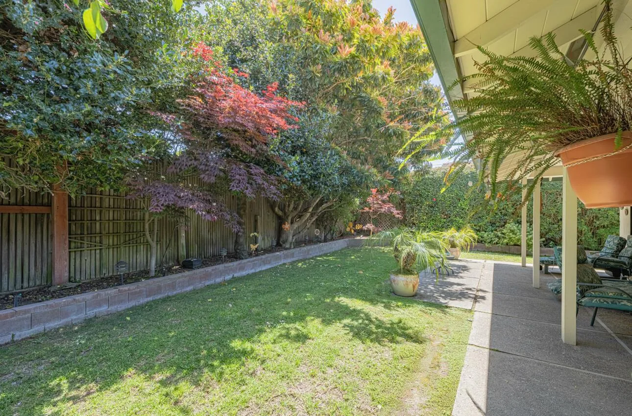 Salinas, California 93901, United States, 3 Bedrooms Bedrooms, ,3 BathroomsBathrooms,Residential,Active,127289