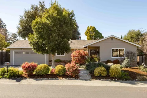 1146 Golden Way, Los Altos, CA 94024 - MLS#: ML81996635