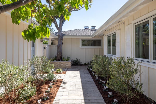 2331 BLUERIDGE AVE, MENLO PARK, CA 94025 - Image fe8b4b6d4fc5331ce22e7c8bfb3fc263/63151603