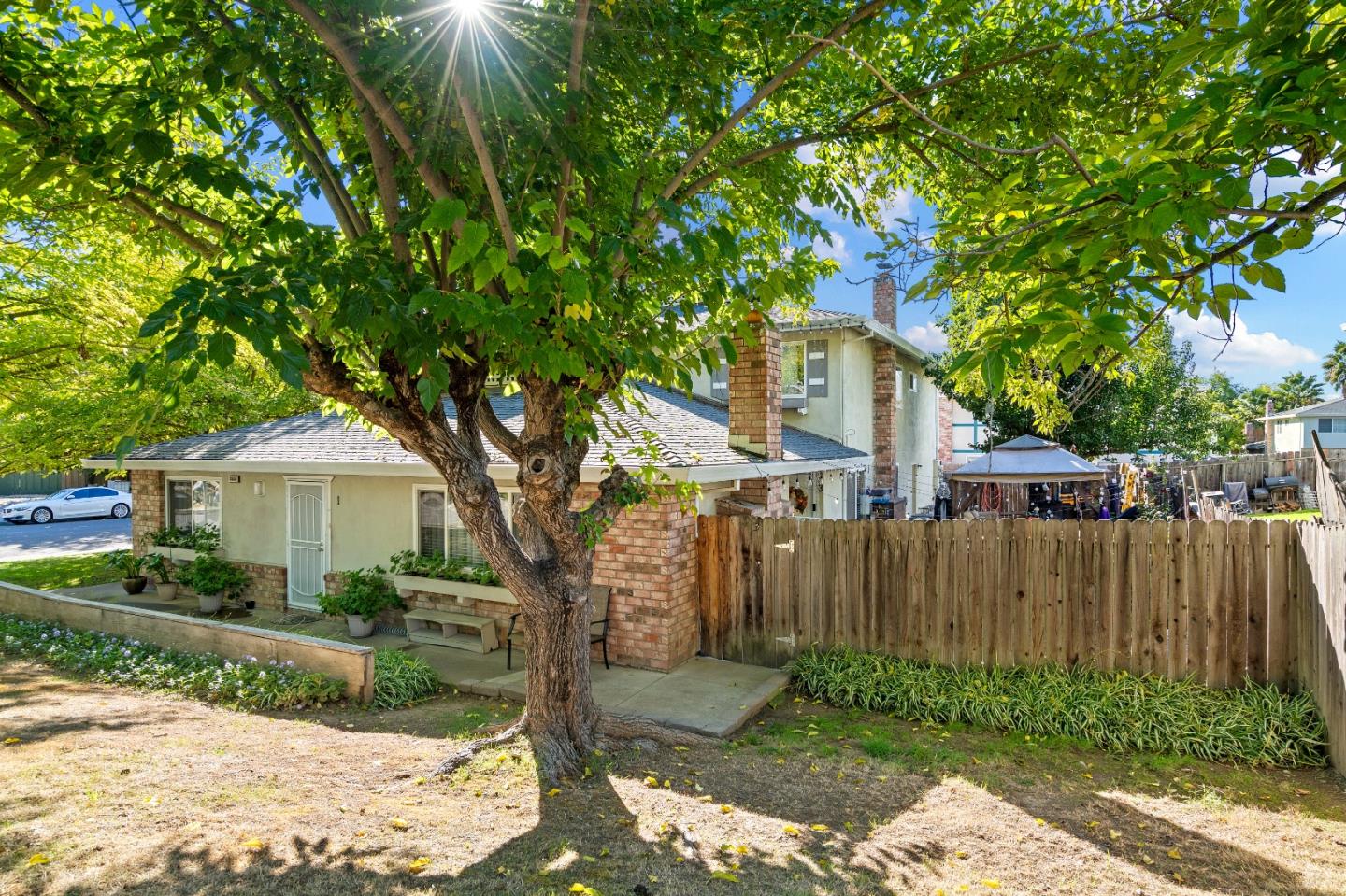 5555 Keoncrest Circle