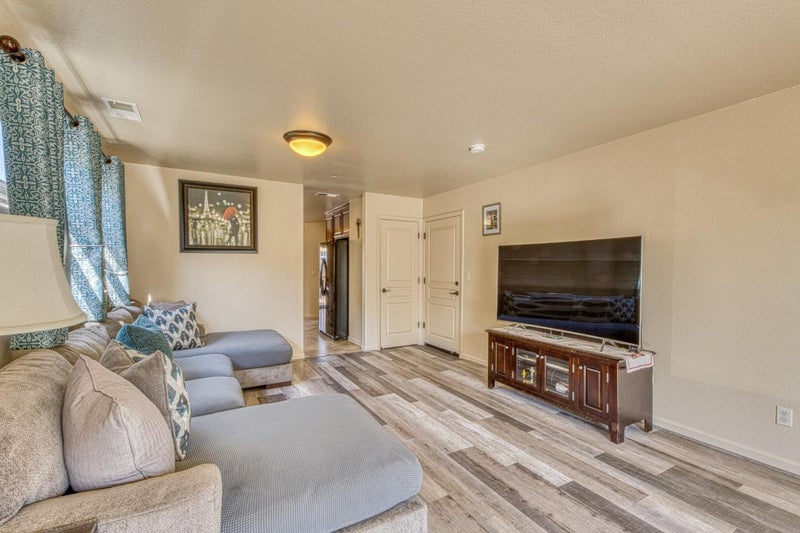 418 Cardona Circle