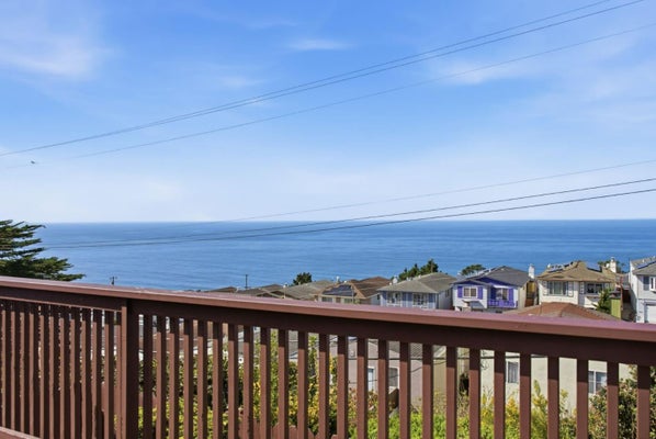 1042 SKYLINE DR, DALY CITY, CA 94015 - Image fee8afd4f18ddd9785524fa82c81bf2e/1622811510