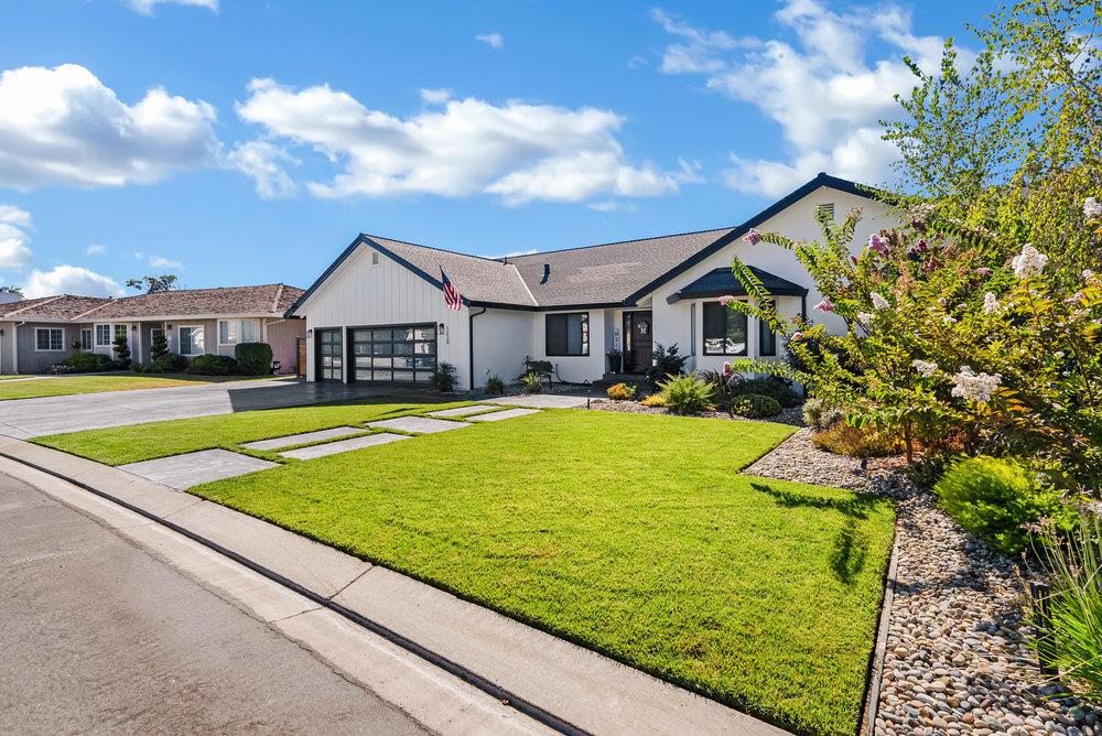 1220 South Ridgemark Drive