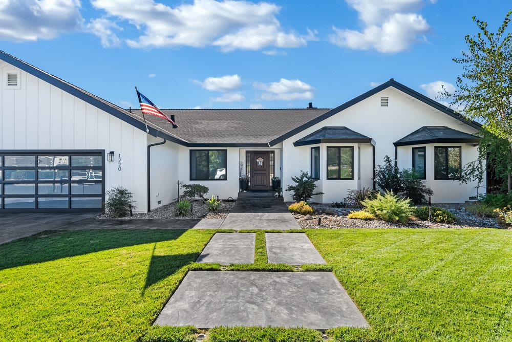 1220 South Ridgemark Drive