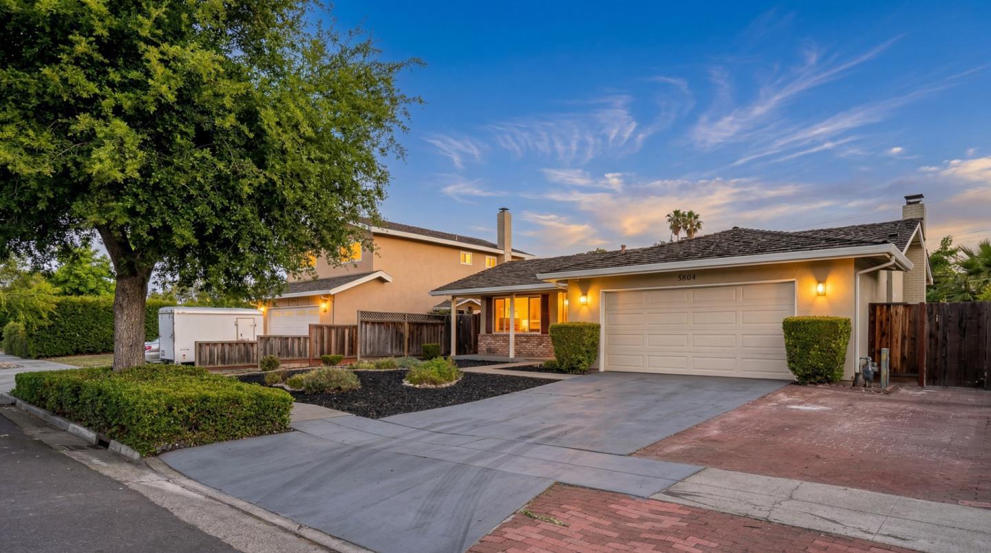 5804 Chesbro Avenue