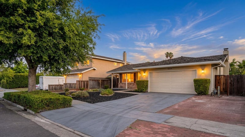 5804 Chesbro Avenue