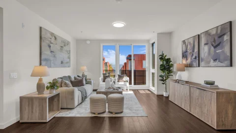 555 Innes Avenue Unit 313, San Francisco, CA 94124 - #: ML82060001